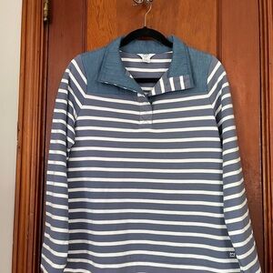 Crown & Ivy Blue and White Striped Top Size M BRAND NEW 100% Cotton